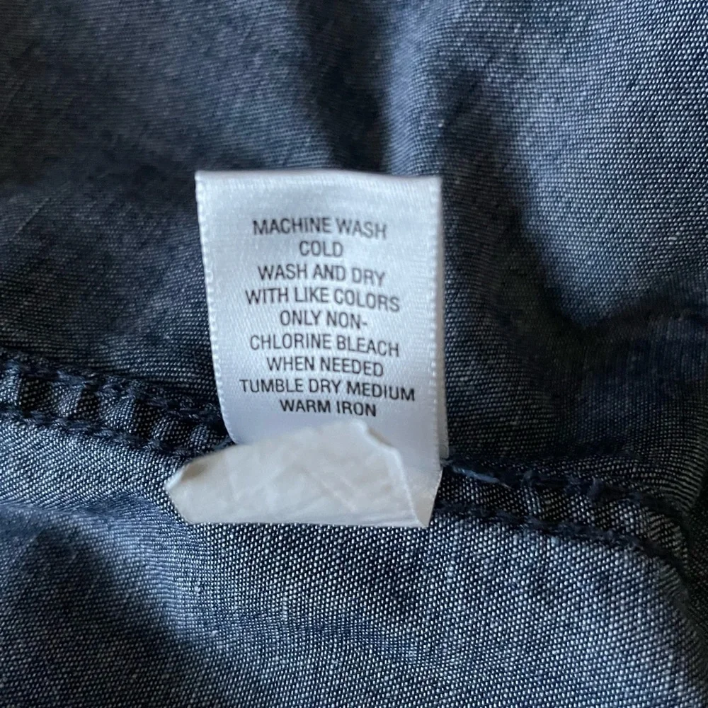 Banana Republic Dark Blue Denim Button-Up Shirt - Picture 7 of 7